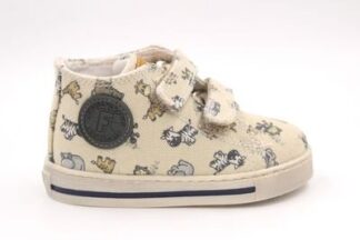 FALC8NATURINO MICHAEL SAFARI